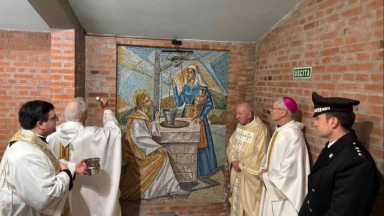 Riaperte le piscine della “piccola Lourdes”. Ma perché ci si immerge?