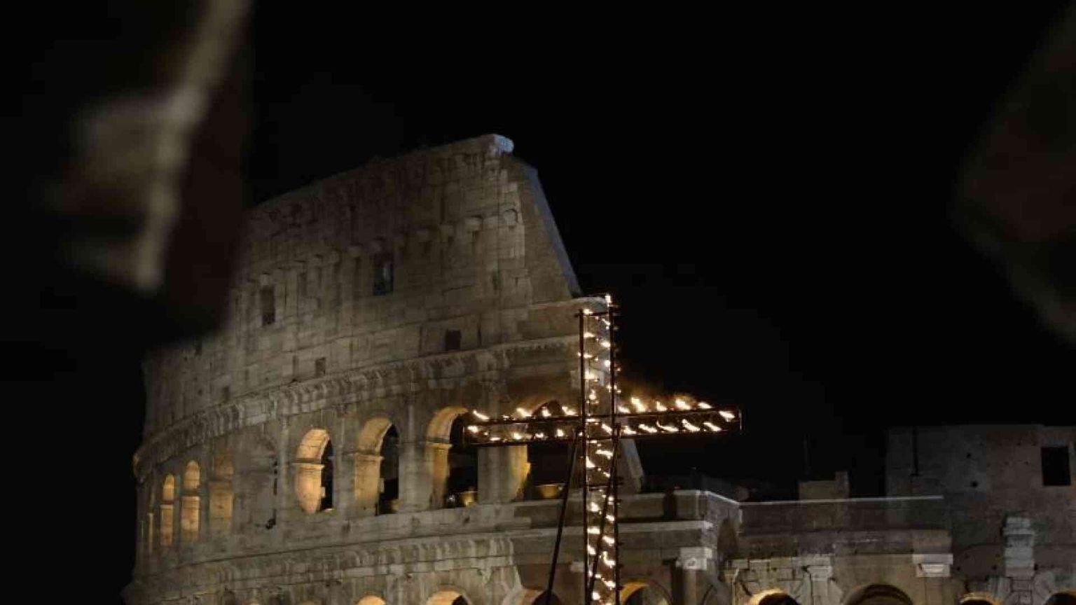 Le meditazioni scritte dal Papa (per la prima volta) rese note venerdì