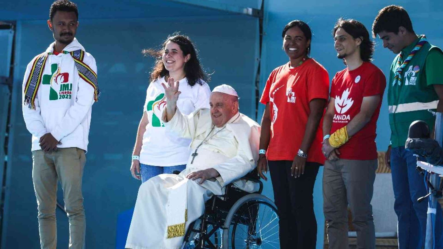 Il Papa ai giovani: Cristo vive e ci ama, con lui artigiani di futuro