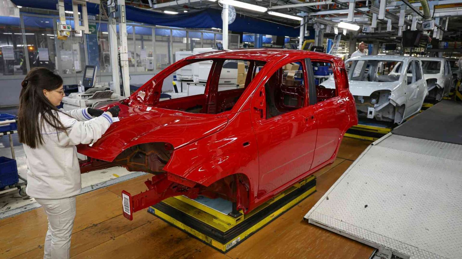 Serviranno 26 anni per svecchiare il parco auto italiano