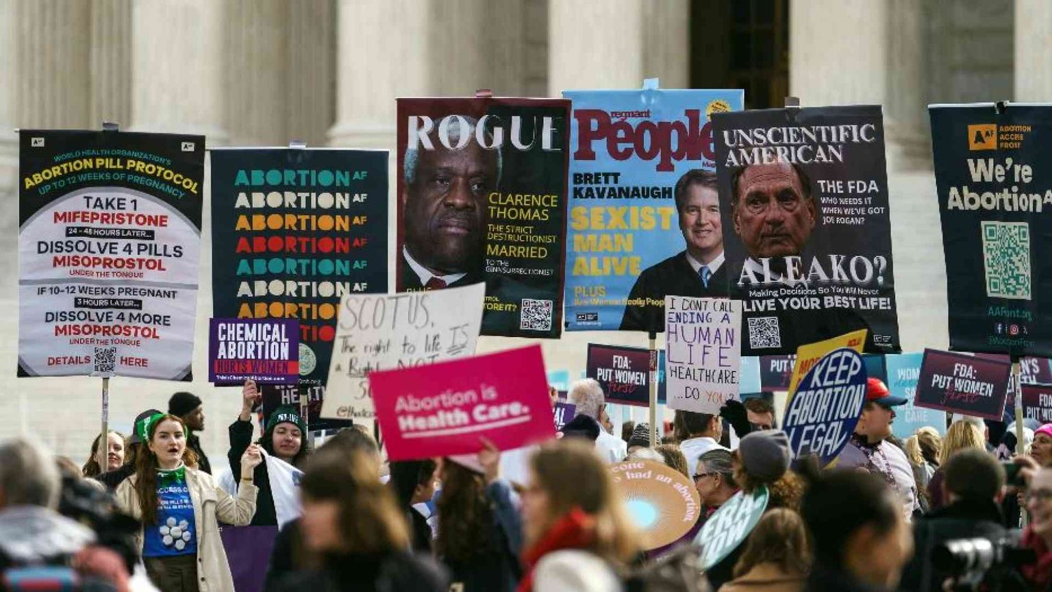 La Corte Suprema “processa” la pillola abortiva