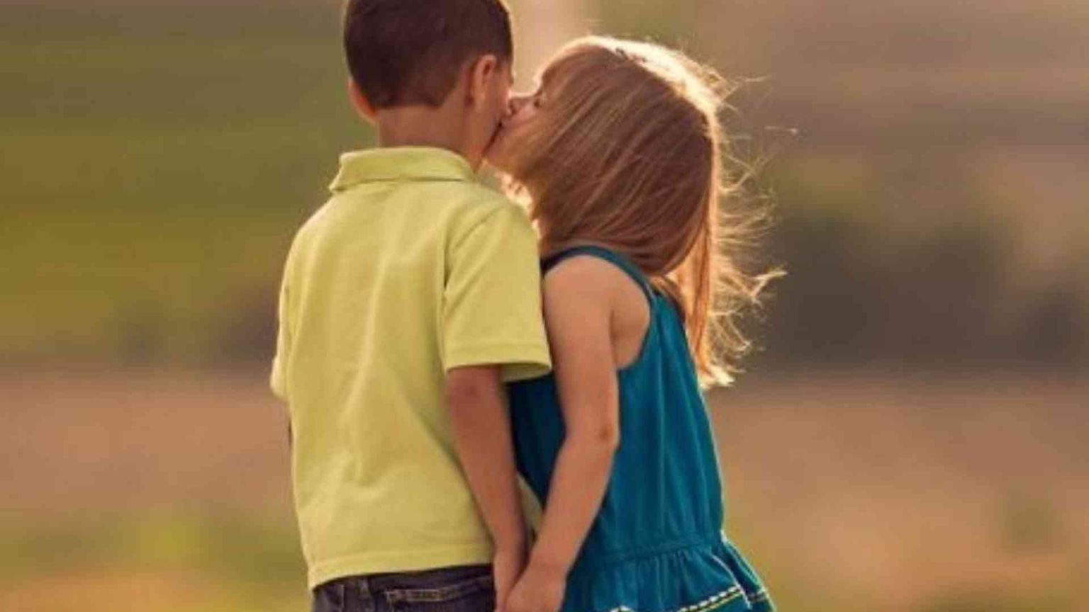 Adozione aperta o adozione mite? Ecco rischi e benefici