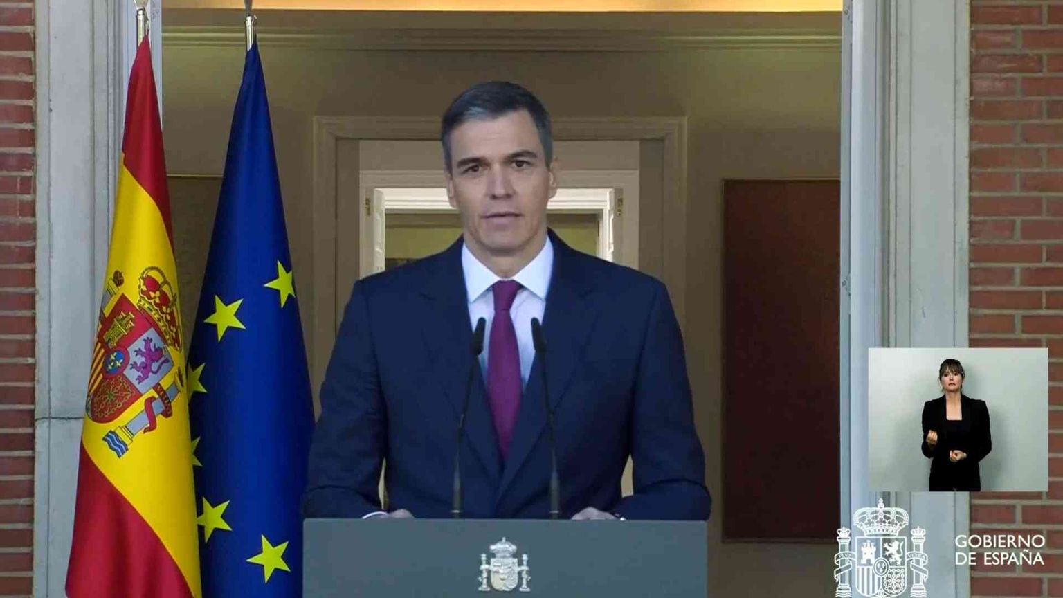 Sánchez non cede: «Mostriamo al mondo come si difende la democrazia»