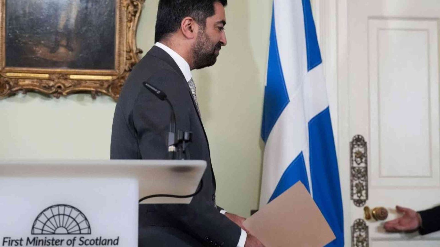 Il premier scozzese Yousaf si è dimesso, addio sogni di indipendenza