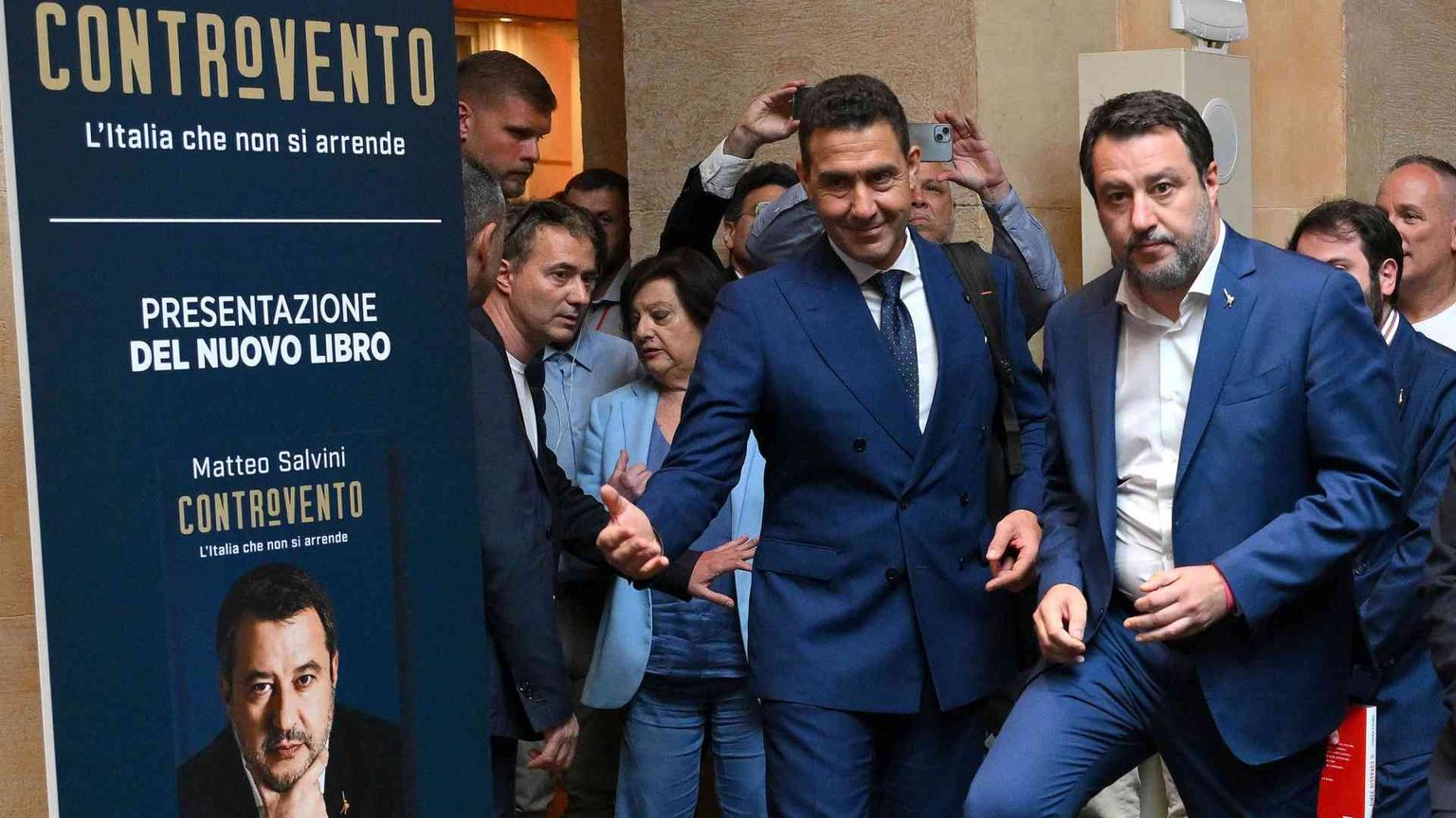 Salvini e Vannacci, «coppia luciferina»