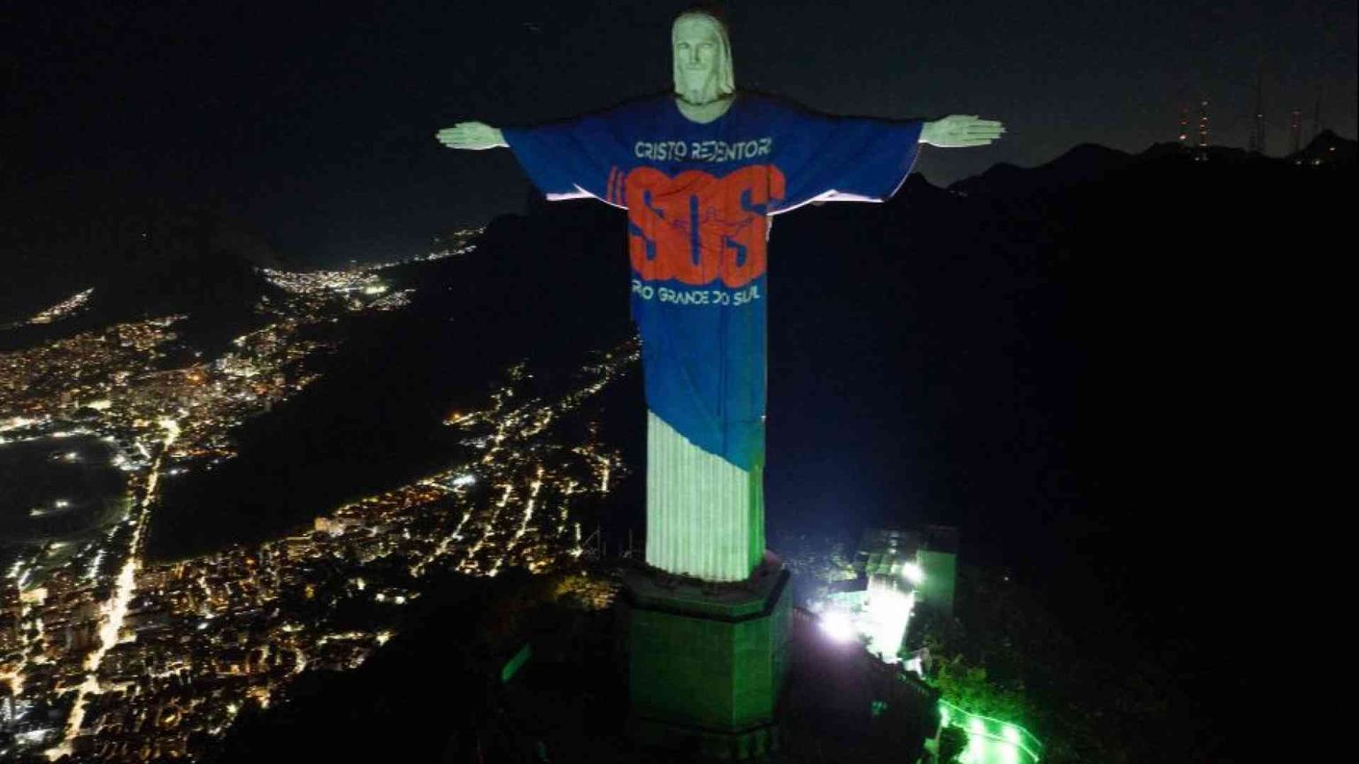 Le immagini delle inondazioni che hanno devastato il Brasile