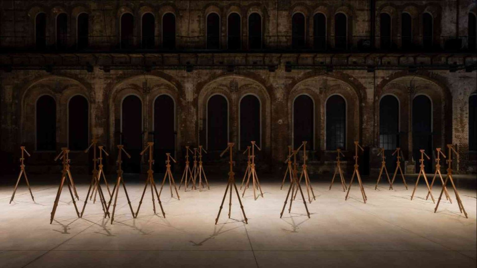 Con i cavalletti di Exposed a Torino si scoprono nuovi paesaggi