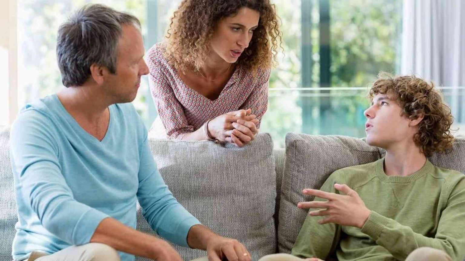 Figli adolescenti, dieci rischi da evitare