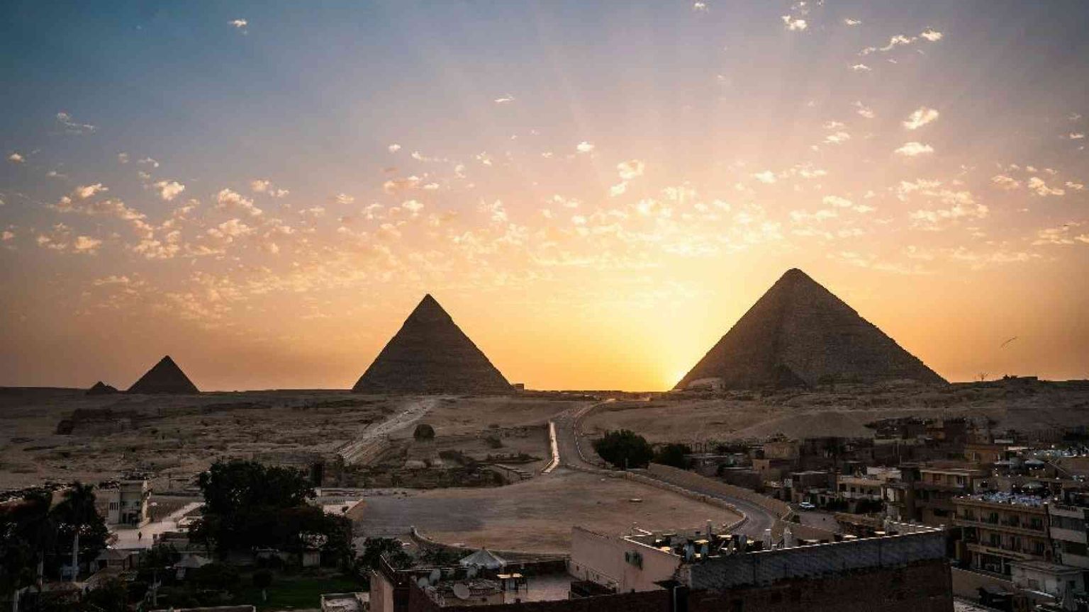Le piramidi furono costruite a Giza perché una volta lì c'era il Nilo?