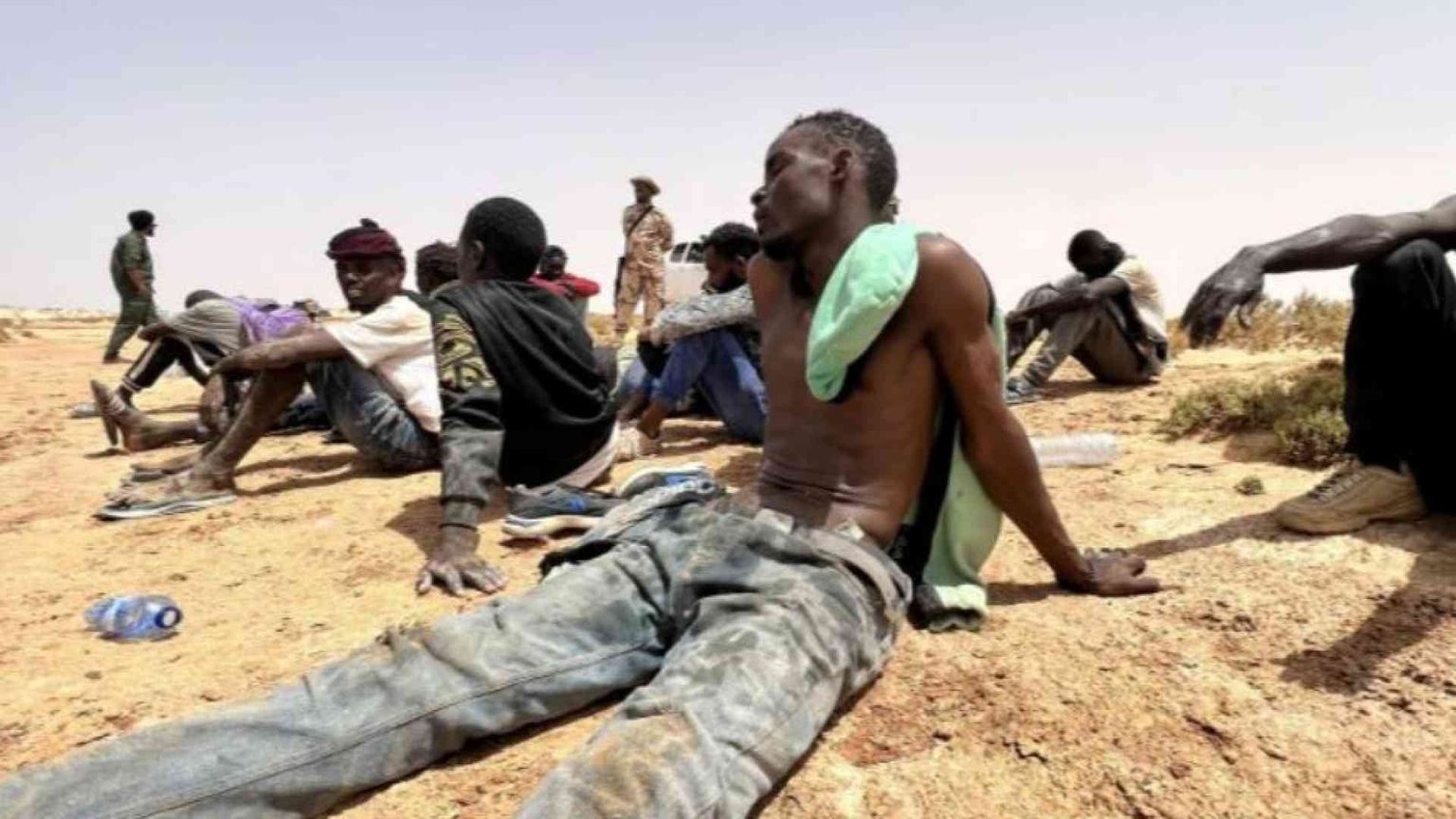 Migranti presi e scaricati nel deserto: l'ultima accusa che travolge la Ue