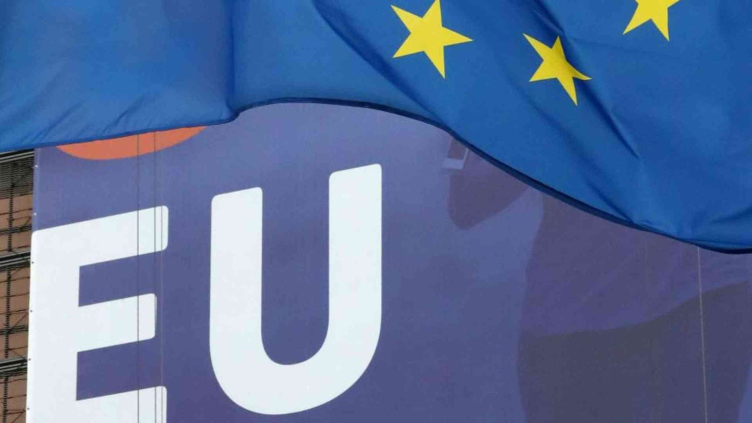 Per l’Europa ora embrioni e feti sono «sostanze di origine umana»