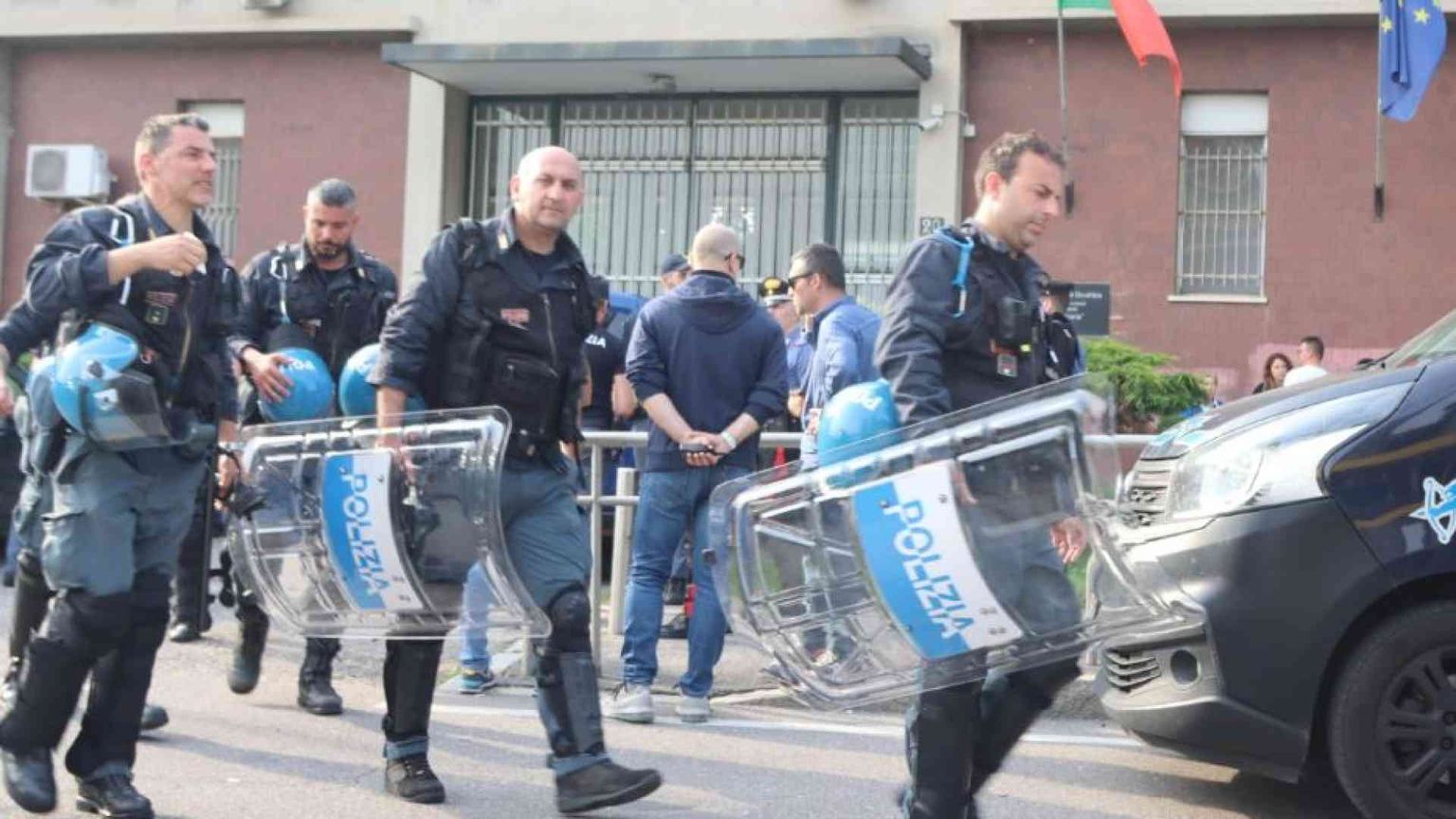 Nel carcere minorile Beccaria c'è stata una rivolta