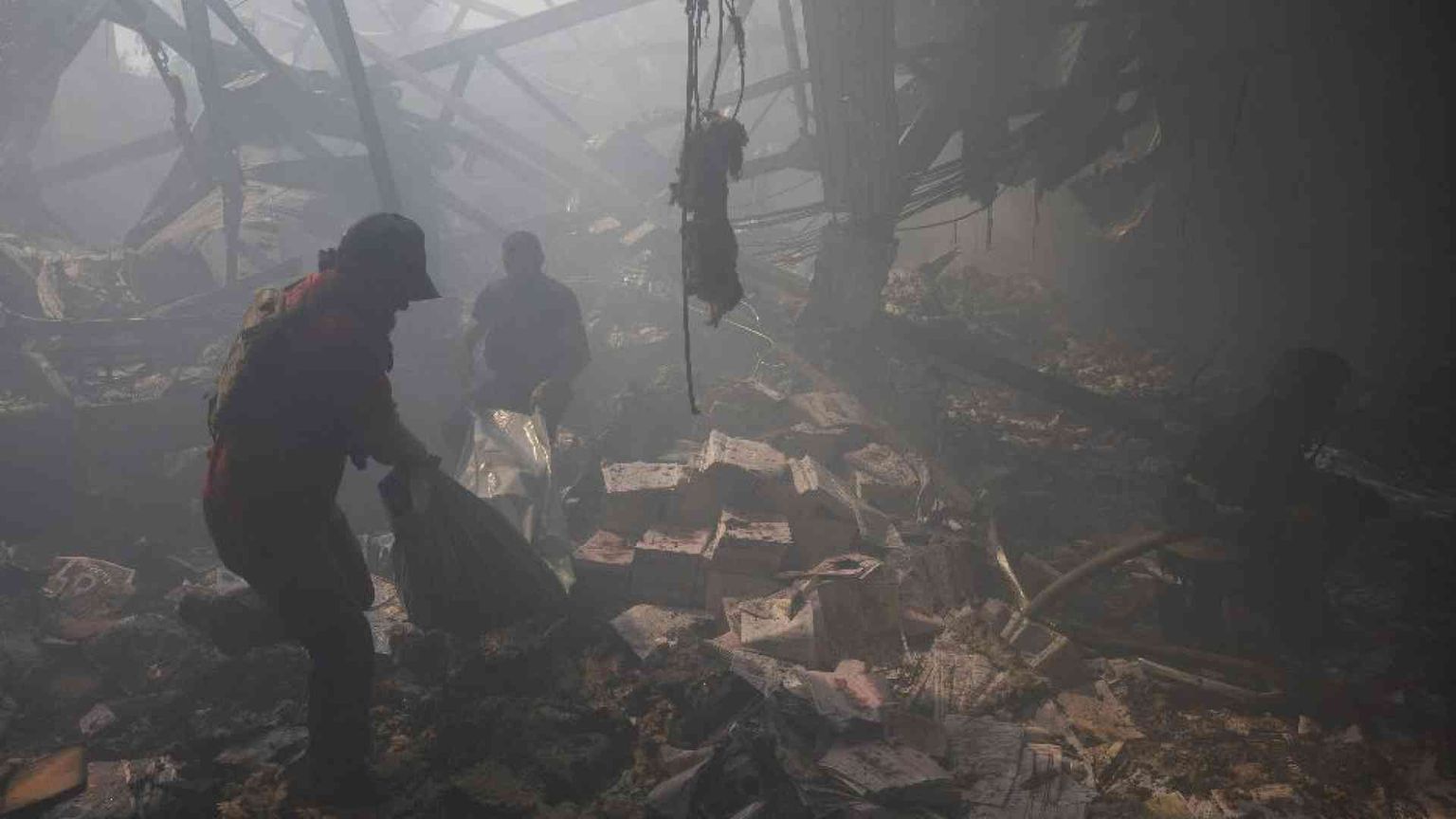 Nell'inferno di Kharkiv, dove la gente è persino stanca di fuggire