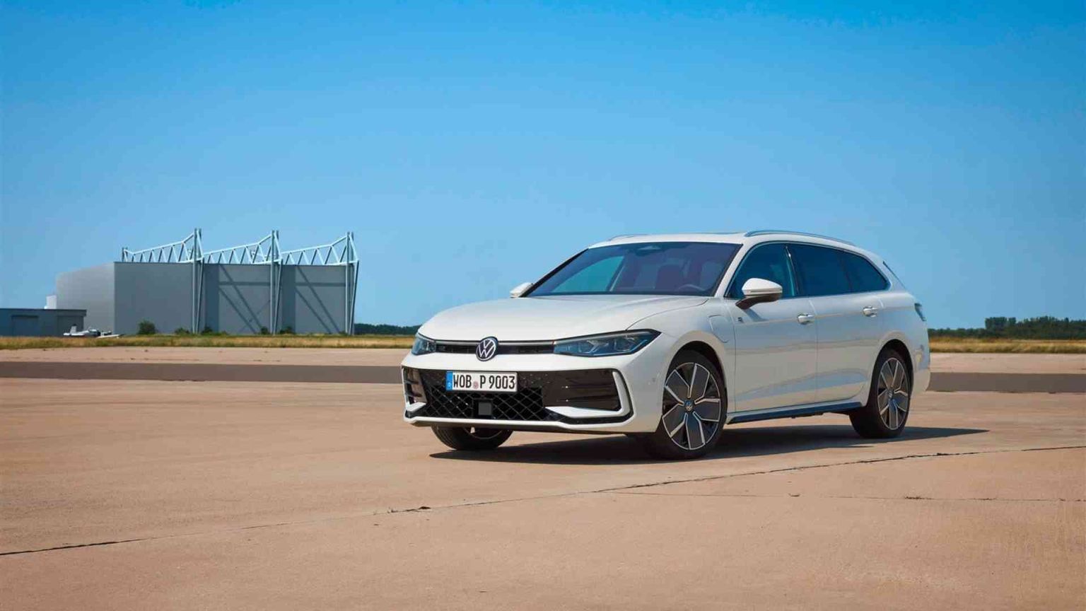 Volkswagen Passat, la voglia di station wagon non conosce fine