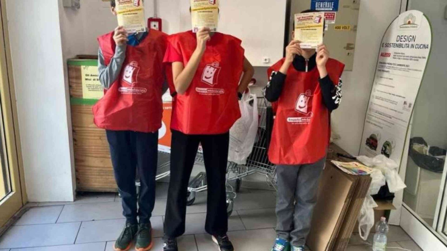 Ecco come funziona il “supermercato della solidarietà” della Caritas