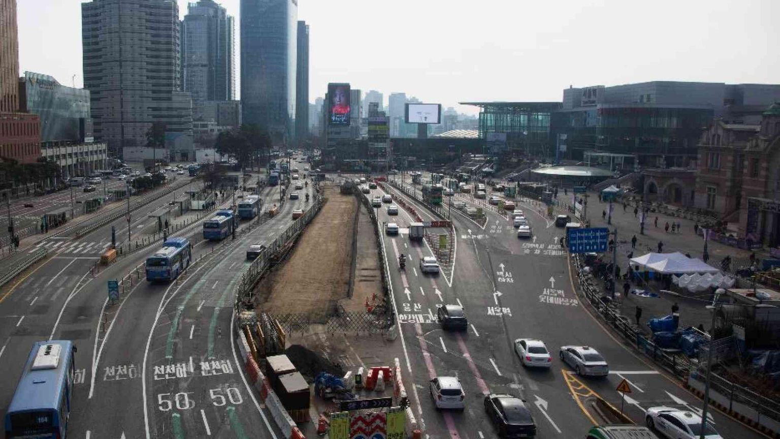 I giovani sudcoreani sempre più marsupiali: a casa e senza indipendenza economica