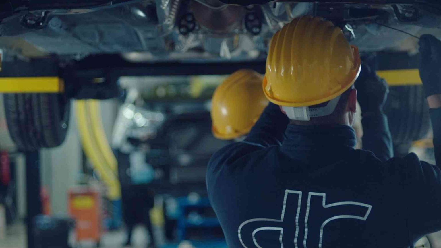 «Auto cinesi spacciate per italiane». Multa di 6 milioni per la DR