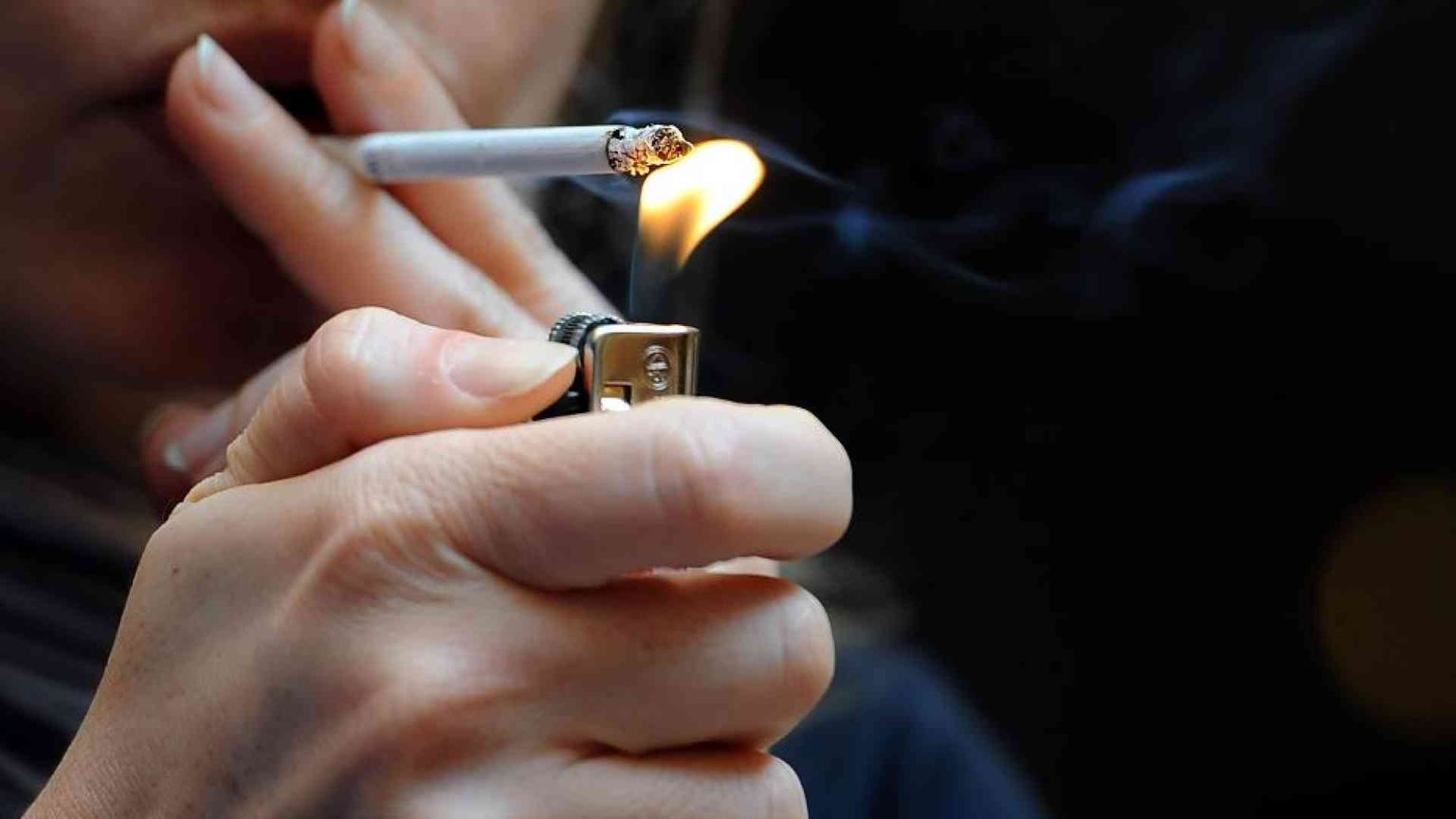 Proibire il fumo all'aperto non limita la libertà: fa bene a tutti