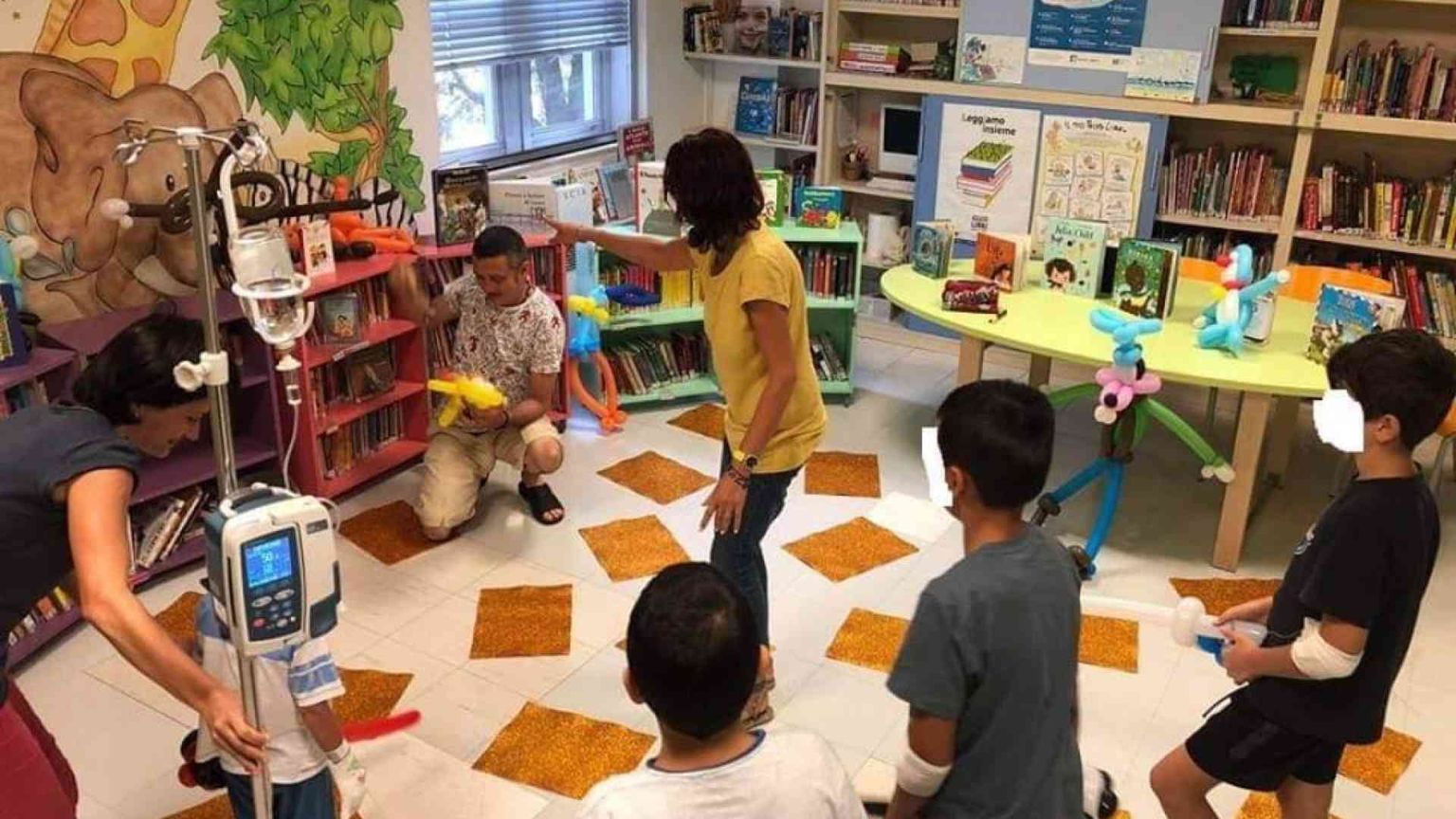 Michele, clown tra i bambini malati. «Convivo meglio con il mio tumore»