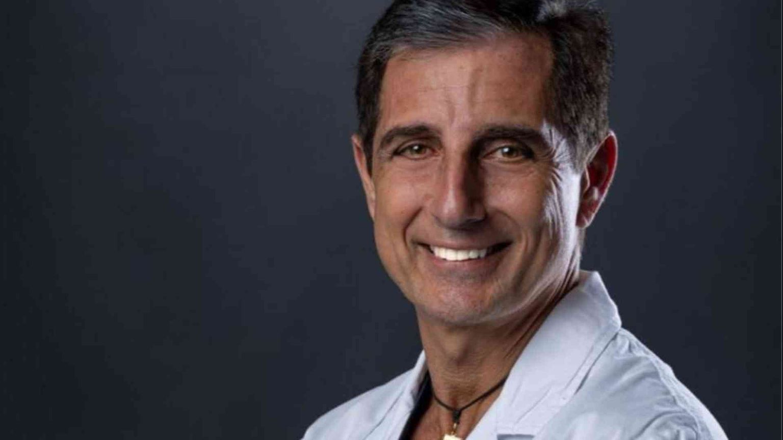 «Da medico a romanziere per spiegare come si affronta l'anemia falciforme»