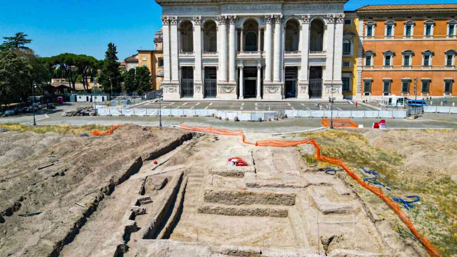Roma, a S. Giovanni in Laterano emergono le mura medievali del Patriarchio