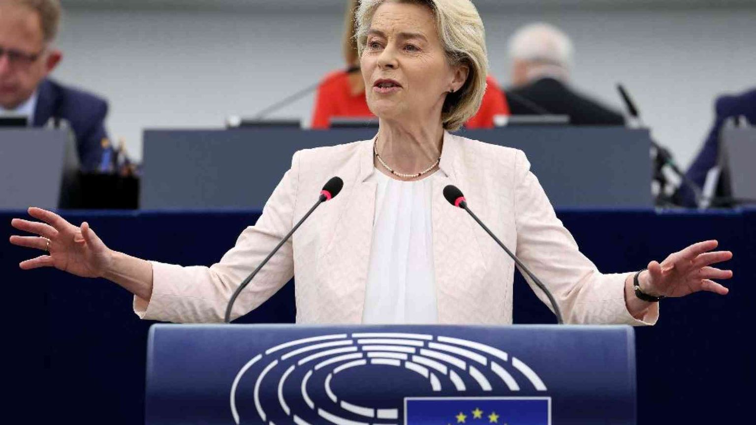 Von der Leyen rieletta alla Commissione Europea (senza FdI). Ecco il suo programma