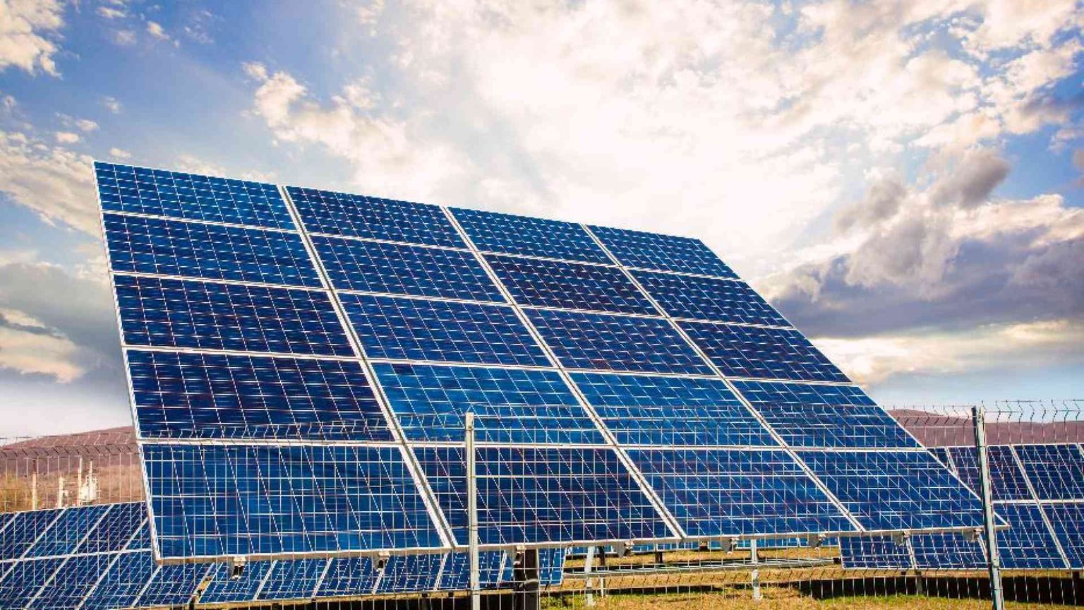 Le fonti rinnovabili hanno superato le fossili. C'entra la pioggia