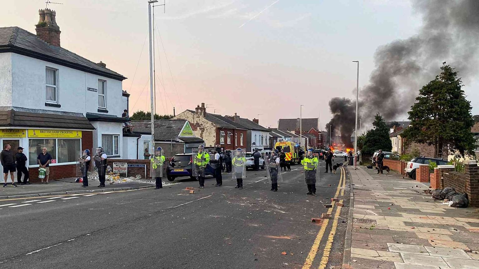 «L'ultradestra dietro gli scontri alla veglia per le bimbe uccise»