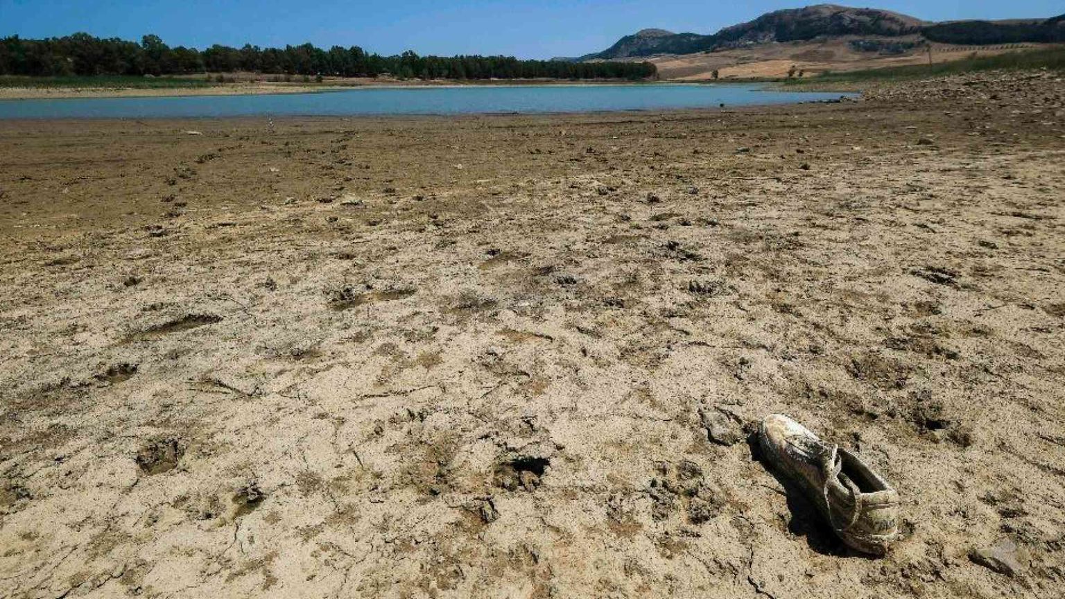 La Sicilia muore di sete. Razionamenti per i campi, l'acqua la porta la Marina