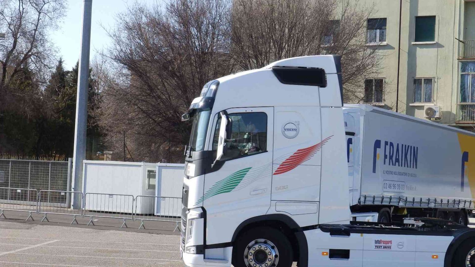 Sono pochi, così i camionisti dovranno lavorare fino a 70 anni