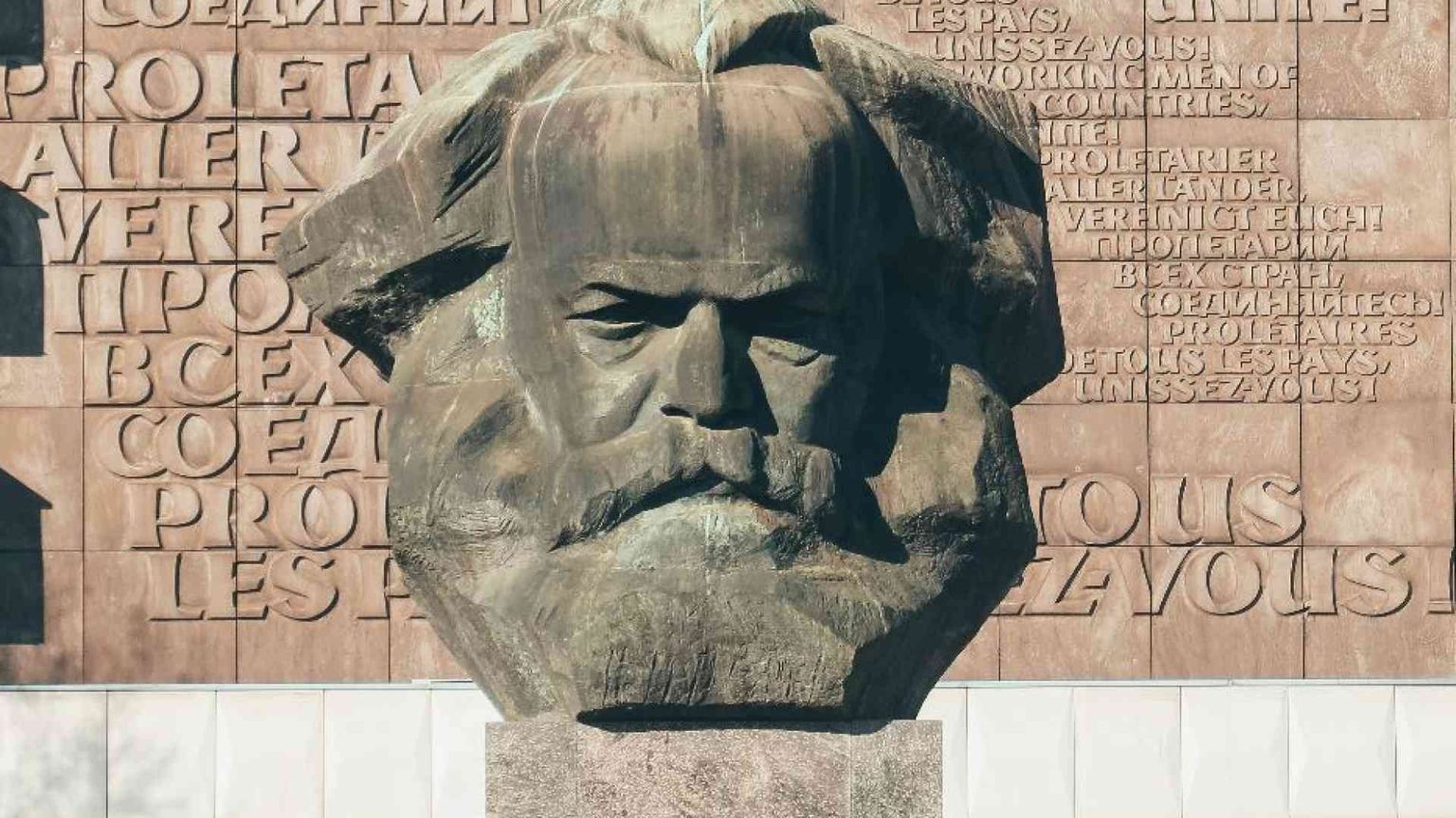 Così Marx nel “Capitale” svelò le leggi dell’età delle macchine