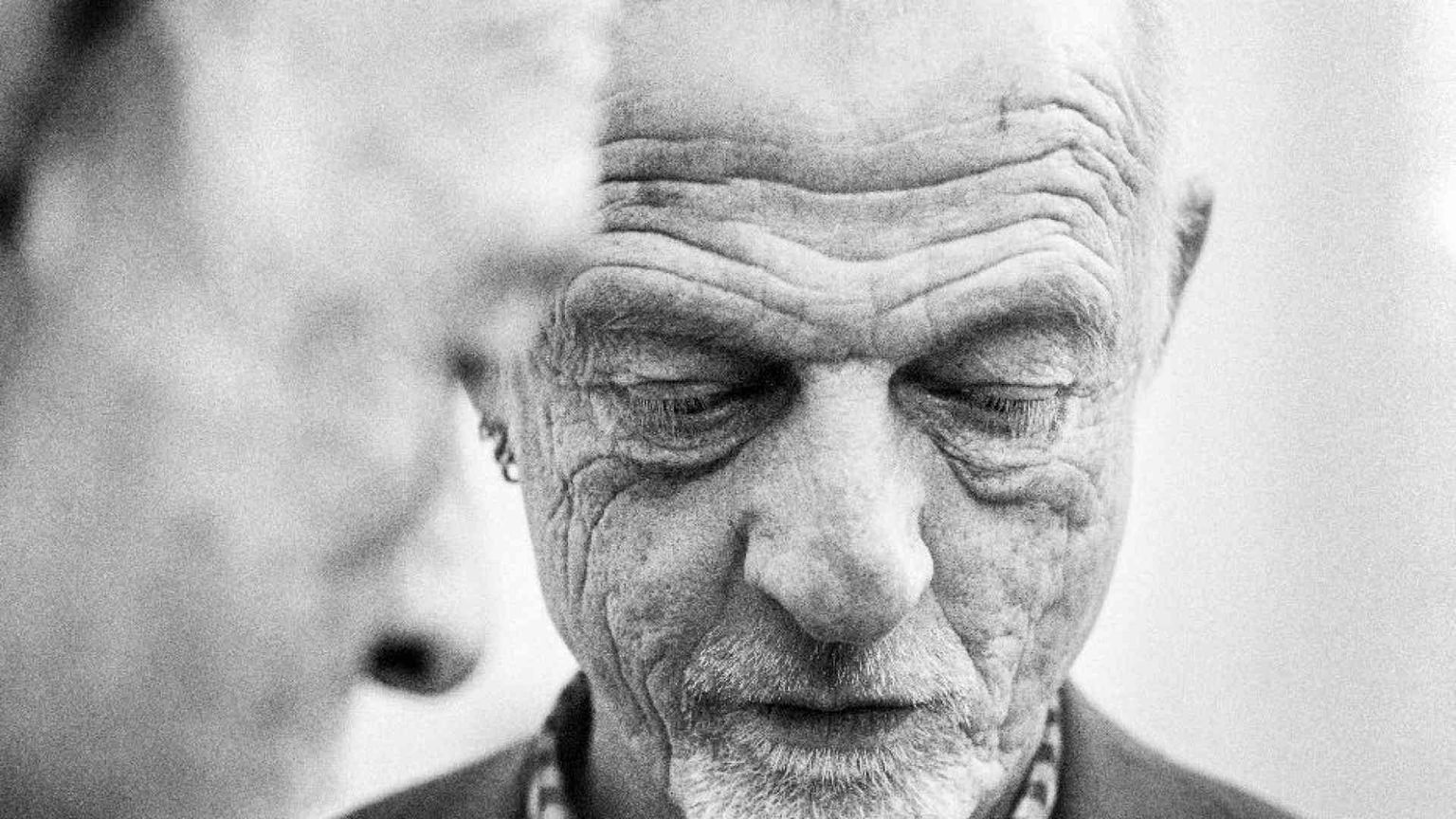 Lo scrittore Bakker: «Così racconto la scoperta del dolore»