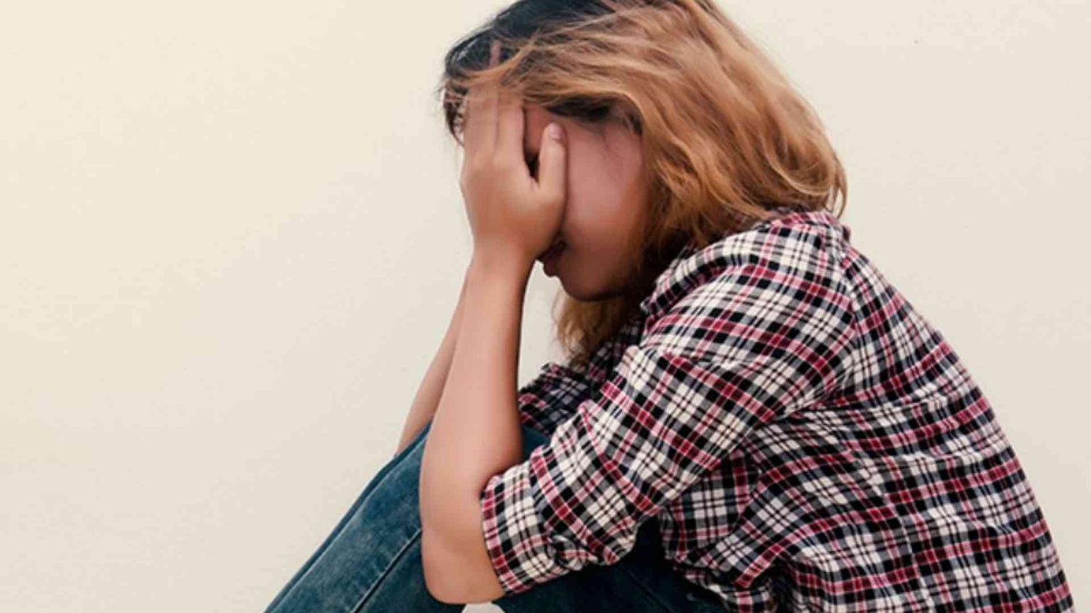 "Penso al suicidio": sempre più persone chiedono aiuto