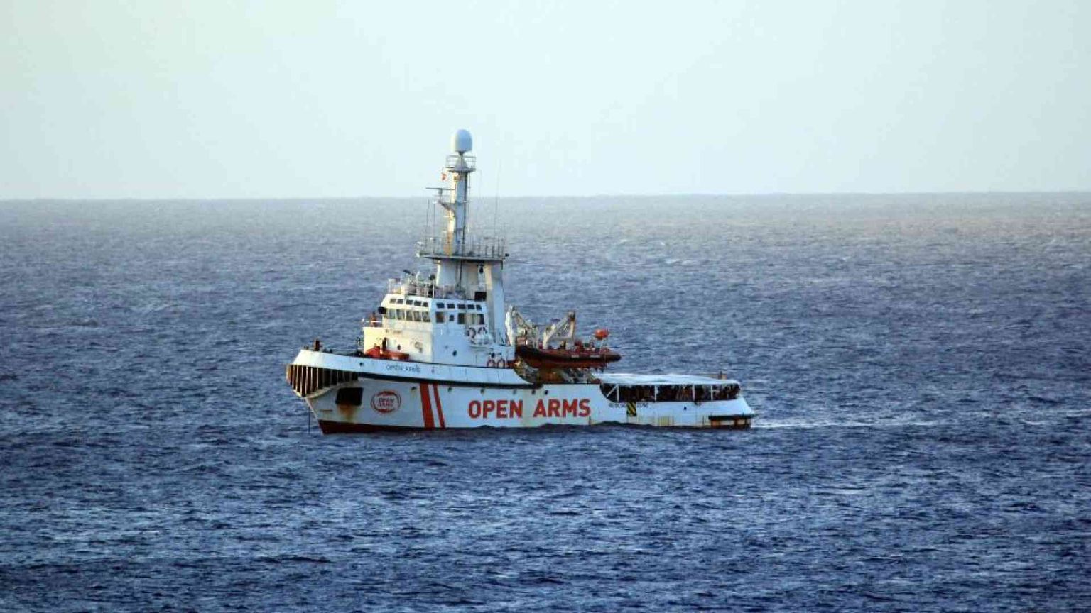 Salvare vite in mare è la misura minima di umanità che non consente deroghe