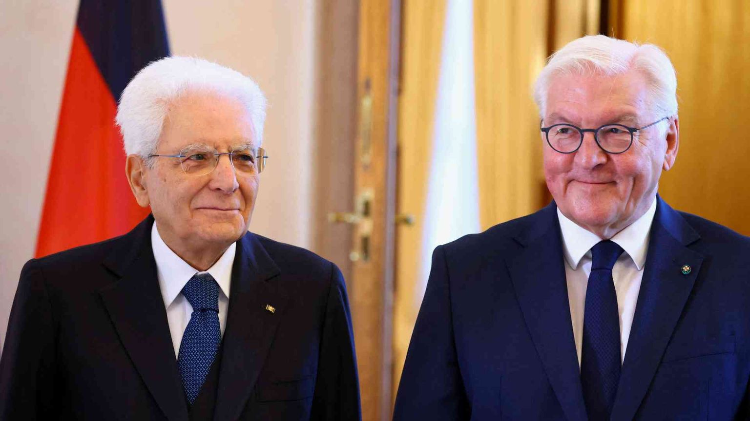 Mattarella sulle migrazioni: la soluzione è negli ingressi regolari