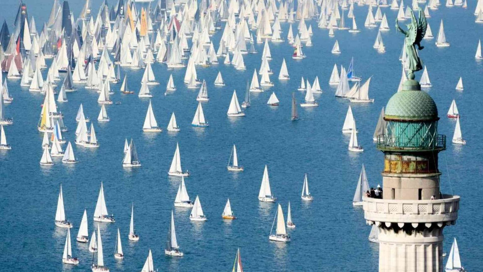 Di mare e di vento, nella Barcolana tutta l'energia di Trieste