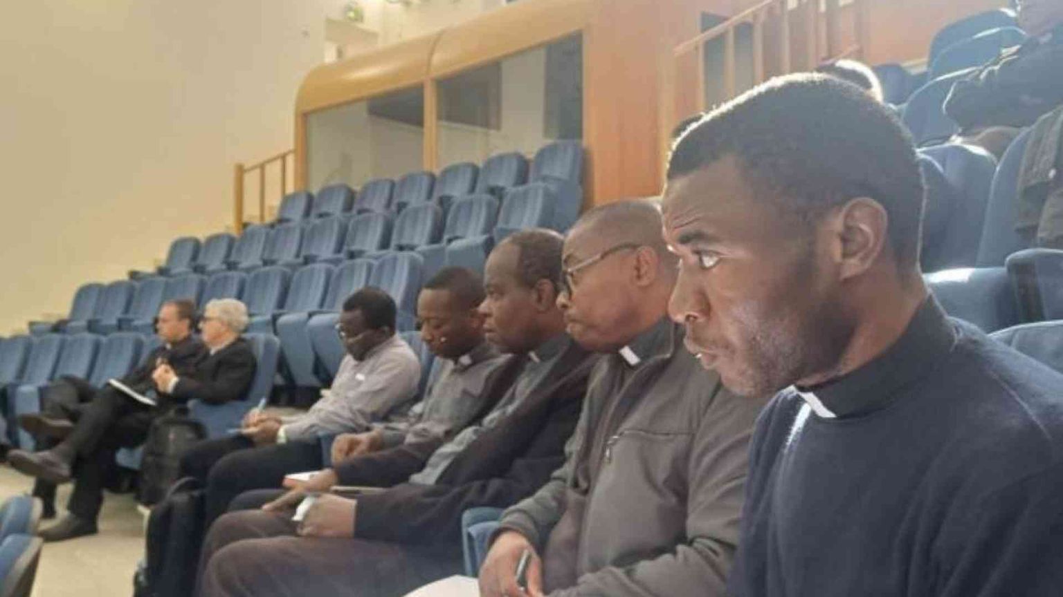 Preti stranieri in Italia, «tesoro da valorizzare»