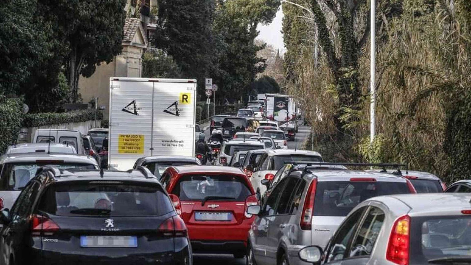 Roma, stop dal 1 novembre ai veicoli più inquinanti in Fascia Verde