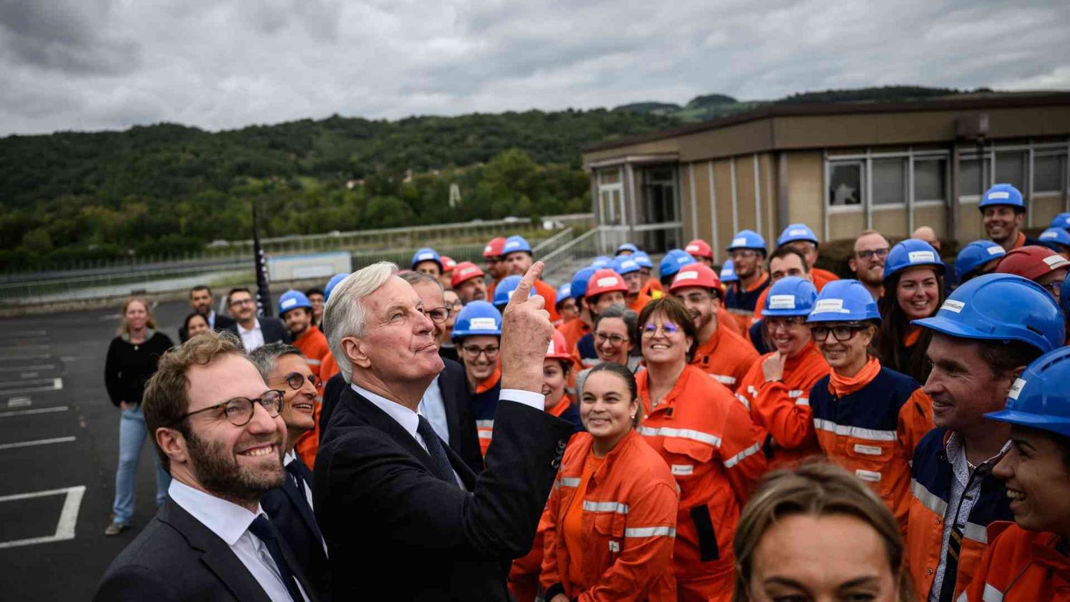 La Francia pensa all'adieu alle 35 ore: «Non possiamo lavorare così poco»