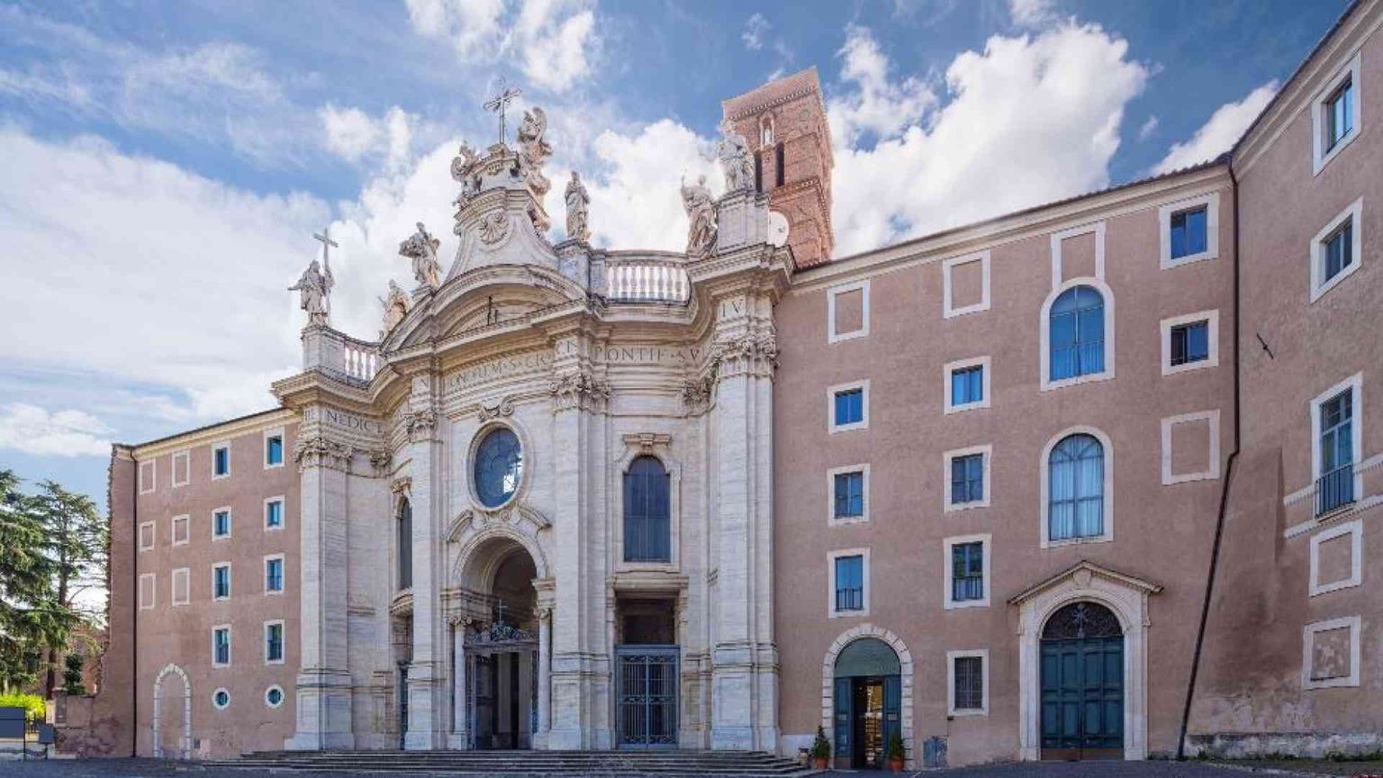 Con Elena e le reliquie della Croce Gerusalemme trova casa a Roma