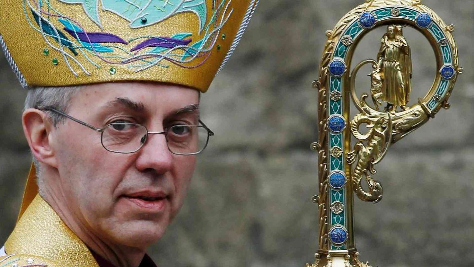 L'arcivescovo di Canterbury Welby lascia: «Coprì gli abusi»