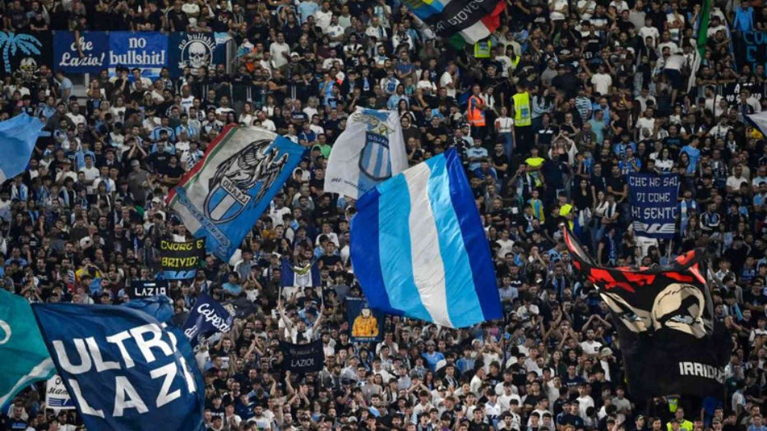 Amsterdam vietata ai tifosi della Lazio