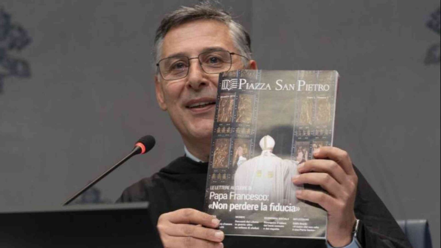 Un filo diretto con il Papa: Francesco apre la sua rubrica delle lettere