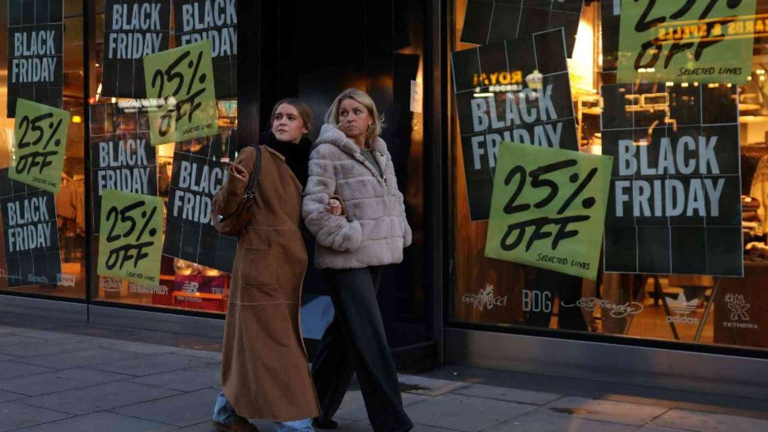 Il Black Friday e noi: la moda del “self regalo”