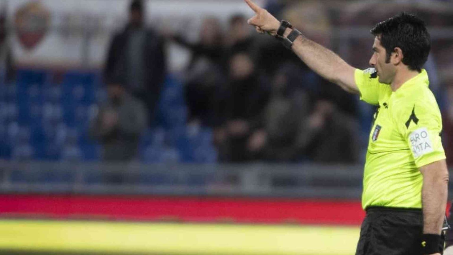 Gli arbitri minacciano di fermare i campionati per le violenze che subiscono