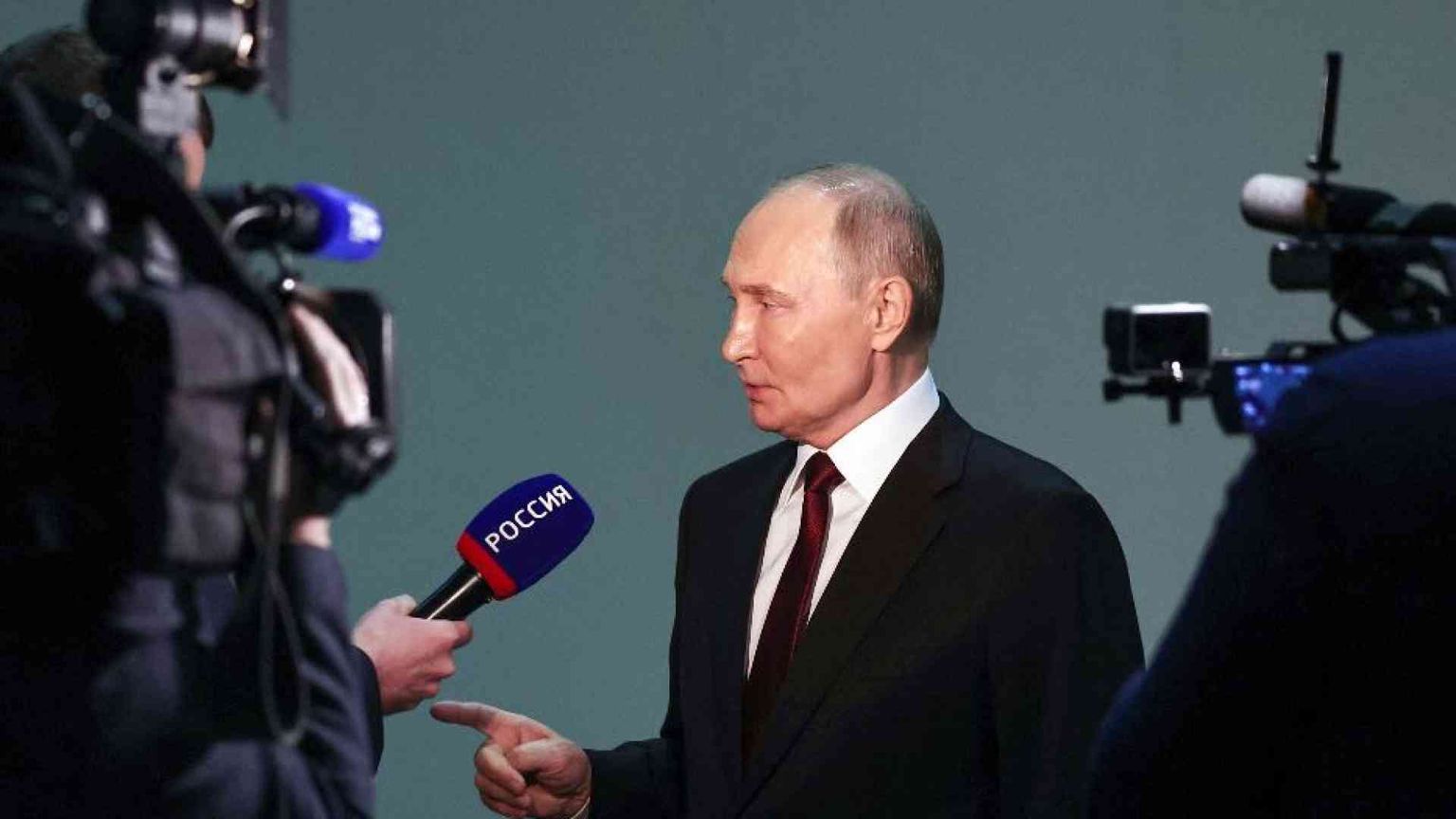 Putin: «I Paesi Nato in guerra con noi, sono pronto a incontrare Trump»