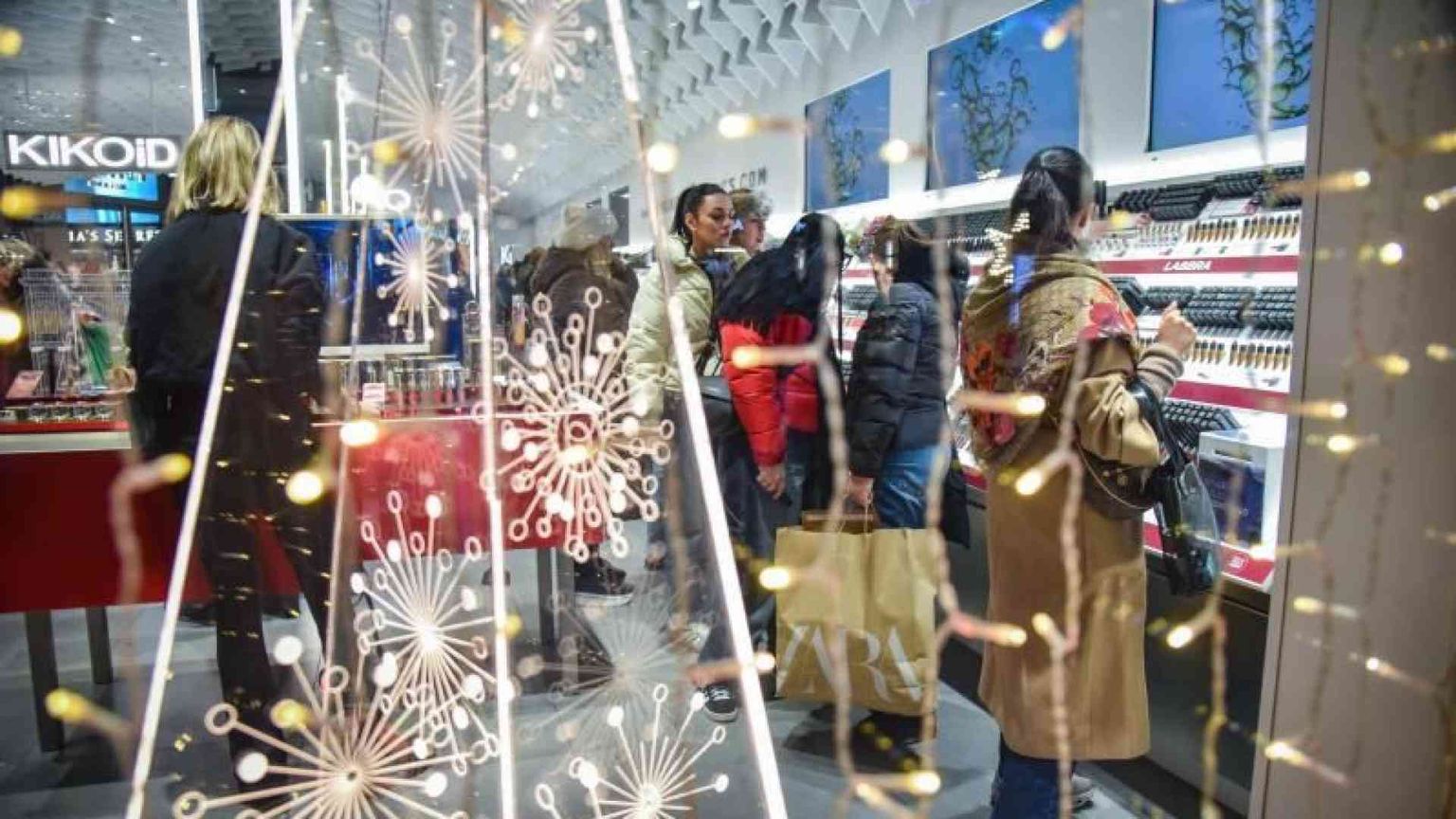 Le spese fisse si mangiano le 13esime e i consumi natalizi ne risentono