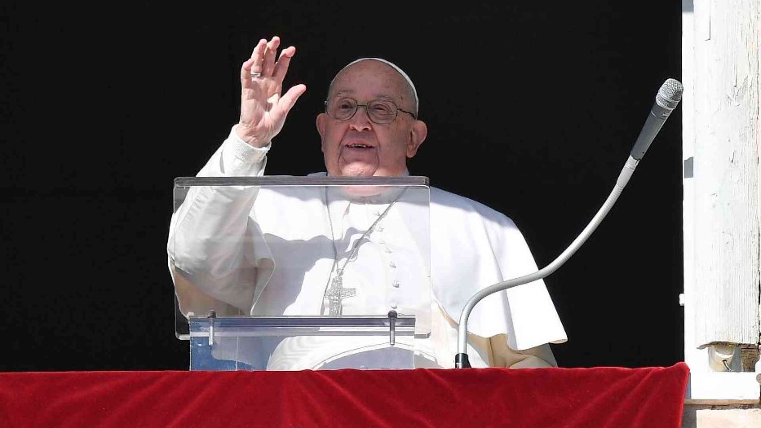 Il Papa: la famiglia tesoro prezioso da sostenere