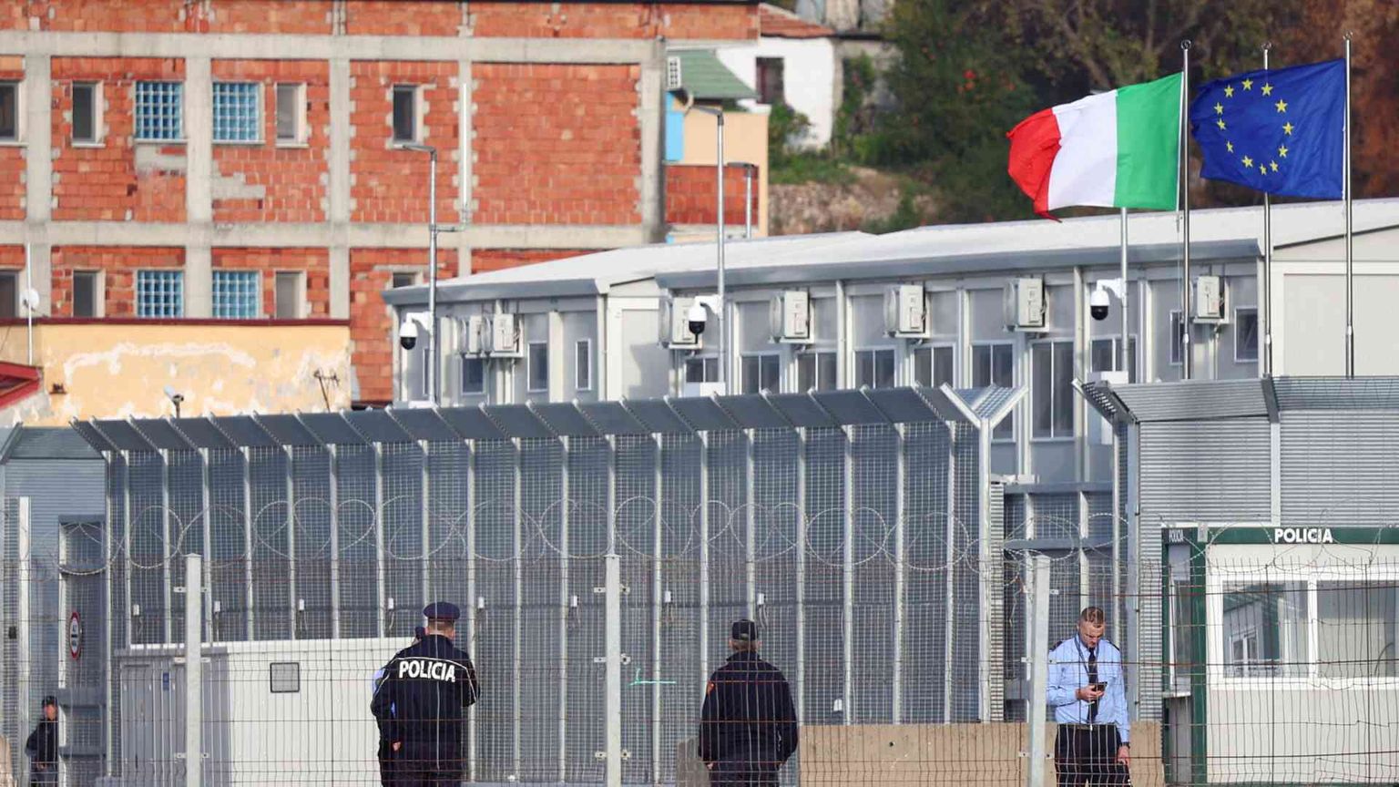 Paesi sicuri, la Cassazione rinvia al giudizio della Corte Europea