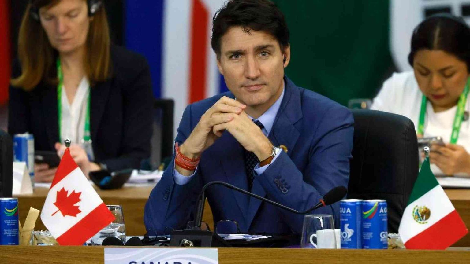 Il premier canadese Trudeau lascia, stritolato dalle fronde